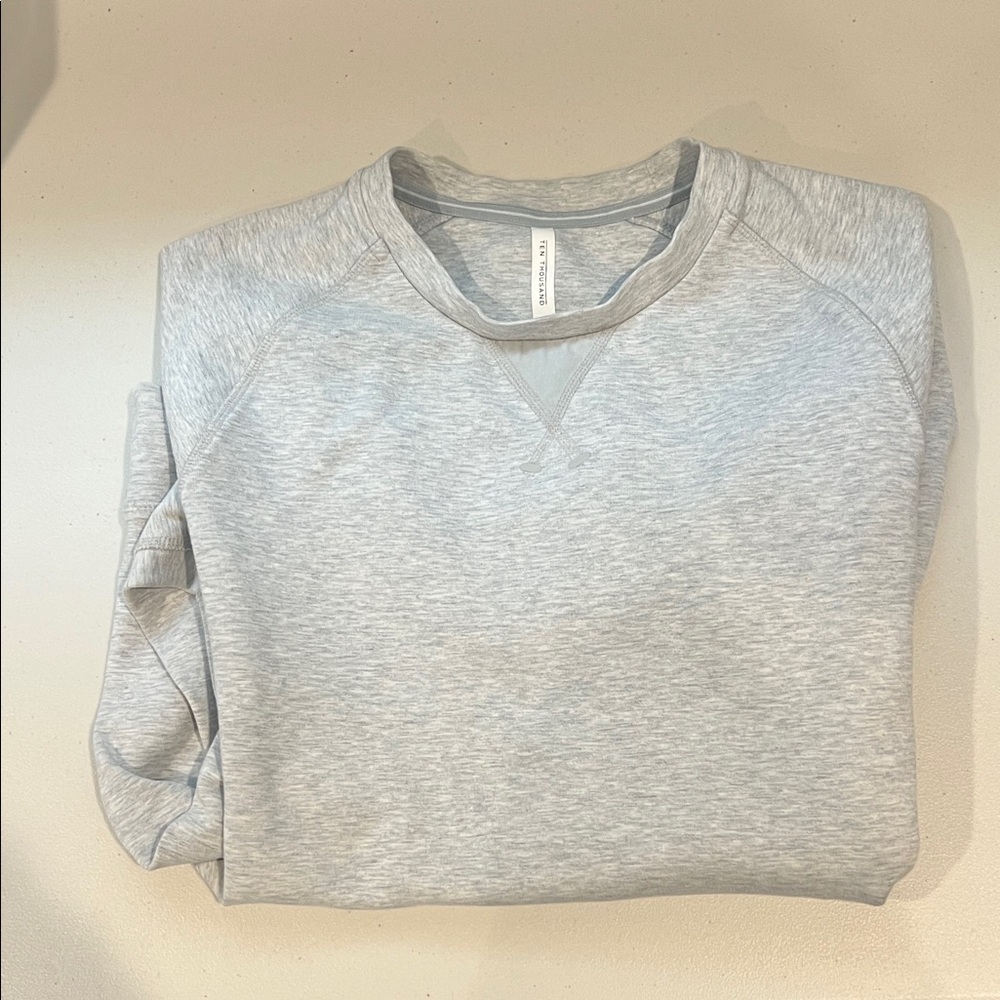 Ten Thousand Heather Gray Crewneck Top - Men’s Medium